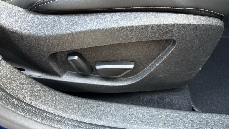 Renault Symbioz 1.6 E-Tech FHEV 145 Iconic Esprit Alpine 5dr Auto Hybrid Estate